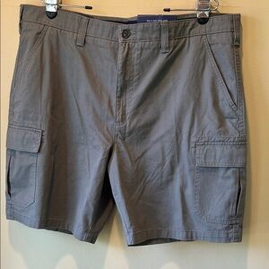 Croft & Barrow Men's Cargo Shorts in Charcoal